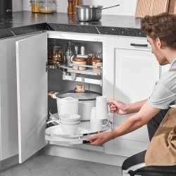 Ulosvedettävä kääntyvä kulmahylly kaksitasoinen hiiliteräs kromipinnoite sopii 900 mm leveään sokkelikulmakaappiin