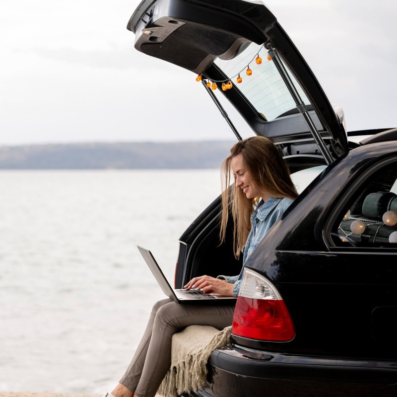 Sähköinen takaluukun tukijousisarja Toyota Highlander 2014–2019 vasen ja oikea 715N