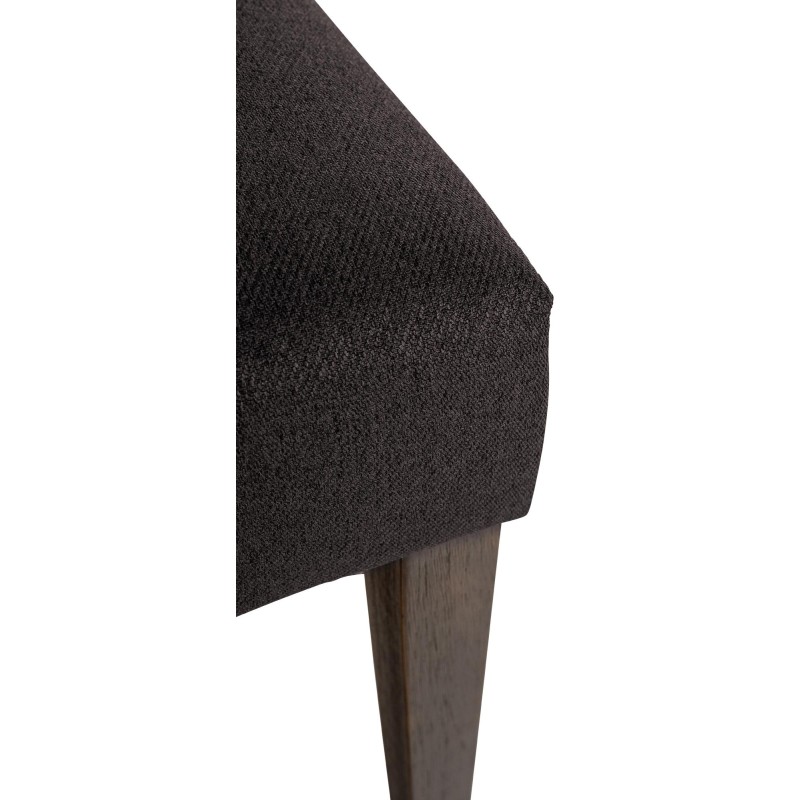 Tyylikäs ruokailutuoli mukavaan istumiseen korkeaselkänojalla ja pehmusteella