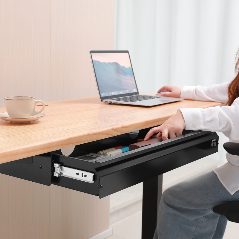 Pöydän alle asennettava teräs ja MDF vetolaatikko 680 mm yksitasoinen musta