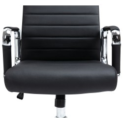 Ergonominen nahkainen toimistotuoli säädettävällä korkeudella ja keinumekanismilla