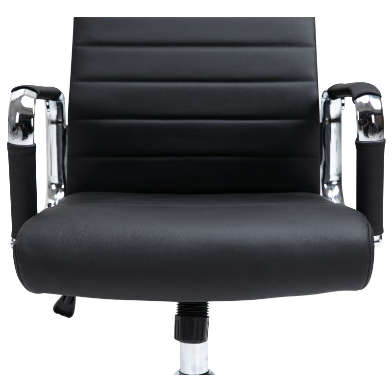 Ergonominen nahkainen toimistotuoli säädettävällä korkeudella ja keinumekanismilla