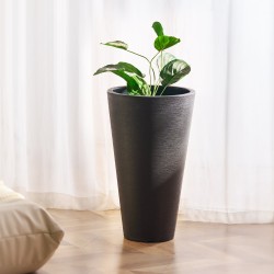 Korkeat ruukut 2 kpl PP-muovia 59 cm musta sisä- ja ulkokäyttöön vedenpoistolla