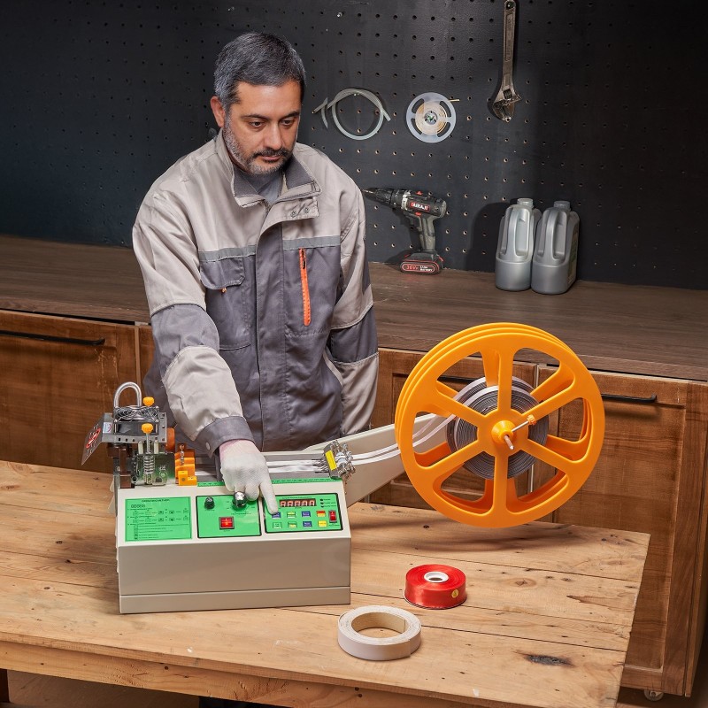 Automaattinen nauhanleikkuukone säädettävällä lämpötilalla SKD2-terällä leikkausleveys 1–85 mm teolliseen käyttöön