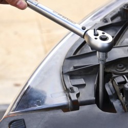 Kuusiokolohylsysarja 18-osainen tuuma ja metrinen koot 3–12 mm S2-seosteräksiset kärjet