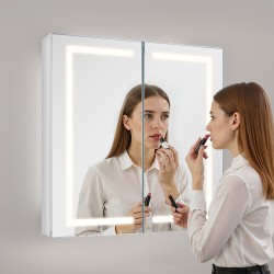 LED-valaistu peilikaappi kylpyhuoneeseen 650x125x650 mm kosketusohjaus huurteenpoisto