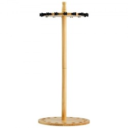 Mäntypuinen vapateline lattialle enintään kuudelletoista vavalle vakaalla jalustalla