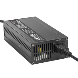 12V LiFePO4 laturi 10A 14 6V alumiinikuori veneisiin ja matkailuautoihin