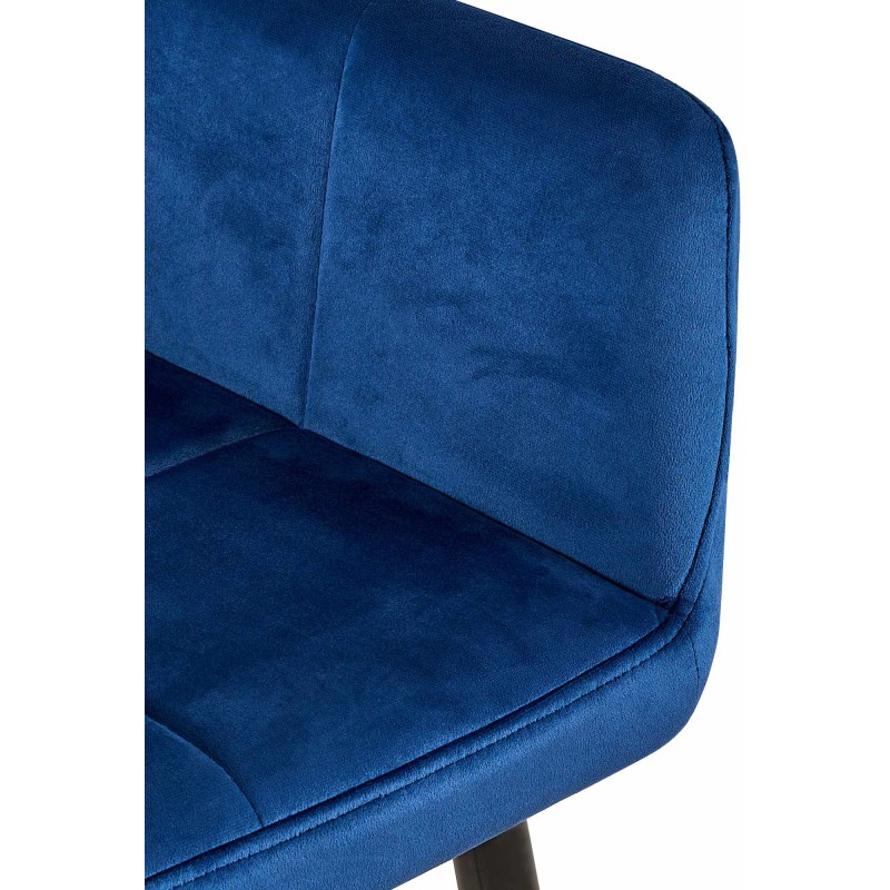 Tyylikäs samettinen vierailutuoli moderniin kotiin metallirungolla