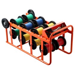 Kaapelikelaateline pulverimaalattu teräsrunko 4 keskimmäistä akselia ja 5 6 sivuakseleita täyskumipyörillä