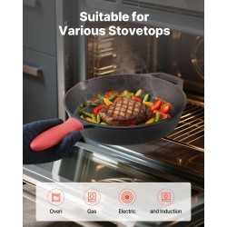 Valurautainen paistinpannusarja neljä pannua esimaustettu silikonikahvoilla induktioliesille