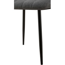 Tyylikäs ja mukava metallinen tuoli päivittäiseen käyttöön