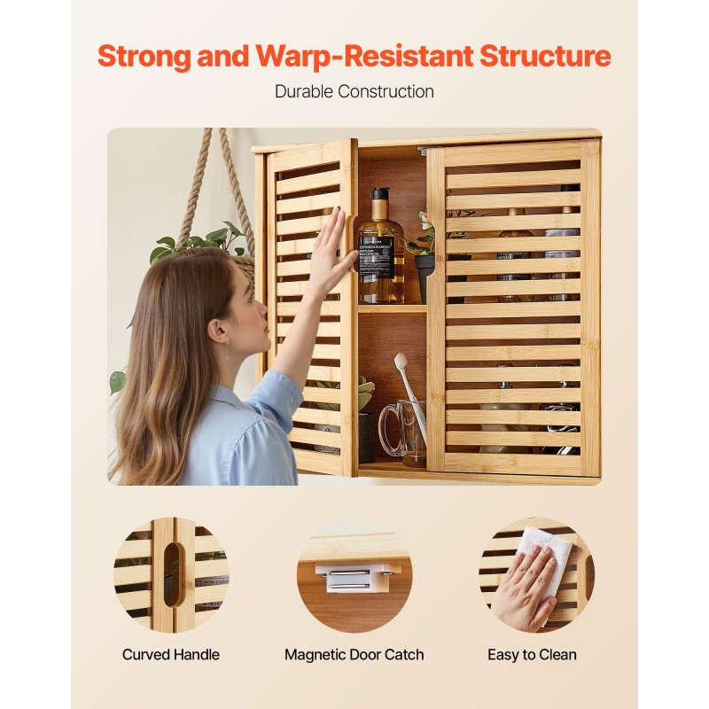 Seinäkaappi kahdella ovella ja säädettävällä kolmitasoisella hyllyllä kylpyhuoneeseen