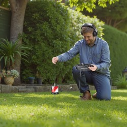 Putkiston vuototunnistin 1–5000 hertsi 2 metrin havaitsemissyvyys 7 tuuman kosketusnäyttö