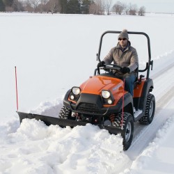 Säädettävä teräslumiaura 109–152 cm kumiläpillä UTV- ja ATV-ajoneuvoihin