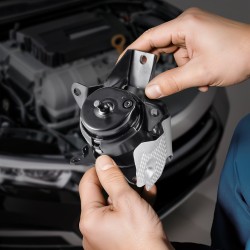 Vasen etummoottorin kiinnike rauta alumiini kumivaimennus 1 kpl Chevrolet Silverado 1500 2014–2018