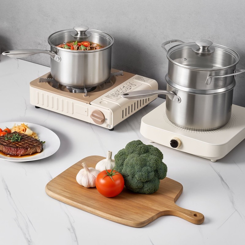 Pinnoitteeton ruostumaton teräskasari pieniin arjen ruokiin höyrystinkerroksella lasikannella