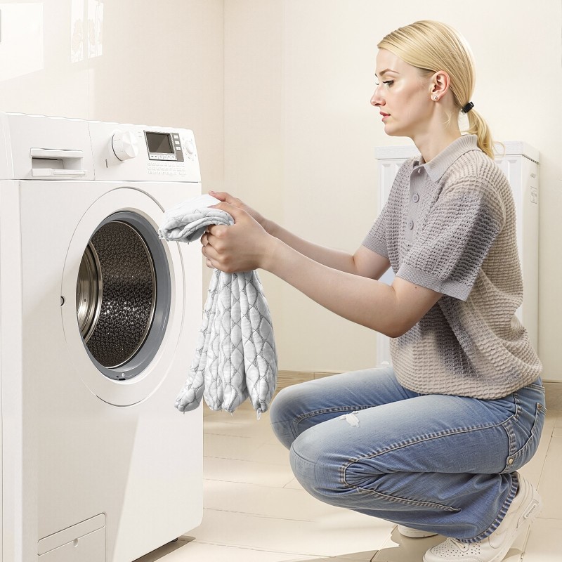 Muistivaahtotyyny queen-kokoinen säädettävällä korkeudella luonnonkuitupäällisellä niskatukea tarjoava