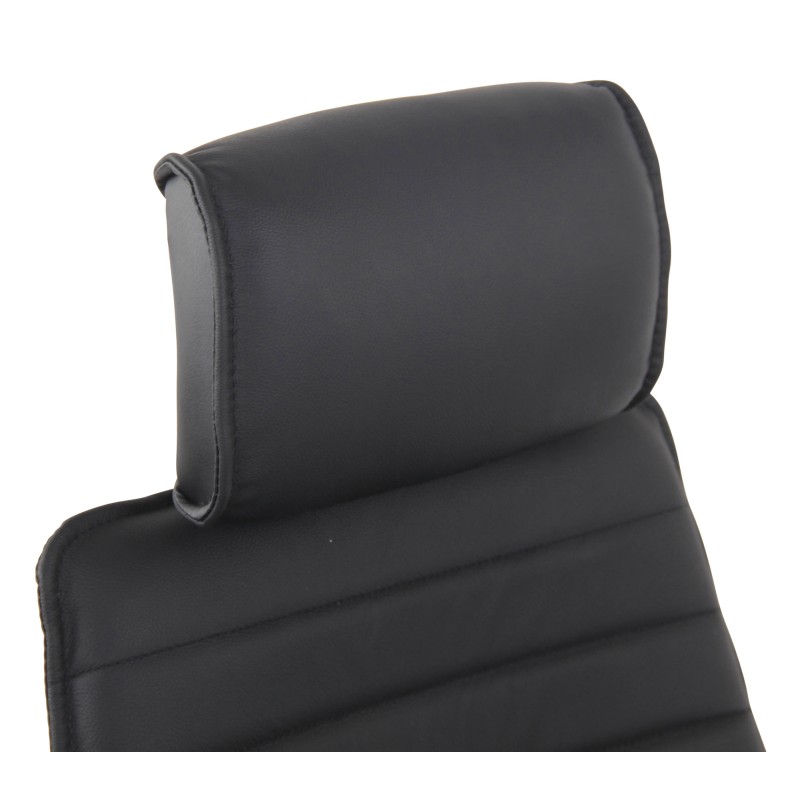 Laadukas nahkainen toimistotuoli säädettävällä korkeudella ja keinumekanismilla