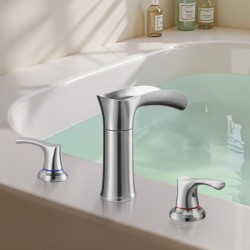 Ammehana roomalaistyylinen 3-reikäinen tasoon asennettava ruostumaton teräs kaksoiskahvat vesiputousvirta