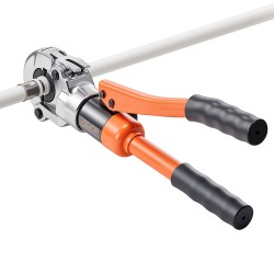 Hydraulinen puristustyökalu PEX- ja alumiinimuoviputkille neljällä vaihtoleukasarjalla