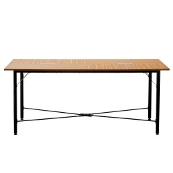 Neuvottelupöytä 1800 mm 6–8 henkilölle metallijaloilla ruskealla puunsyykuviolla