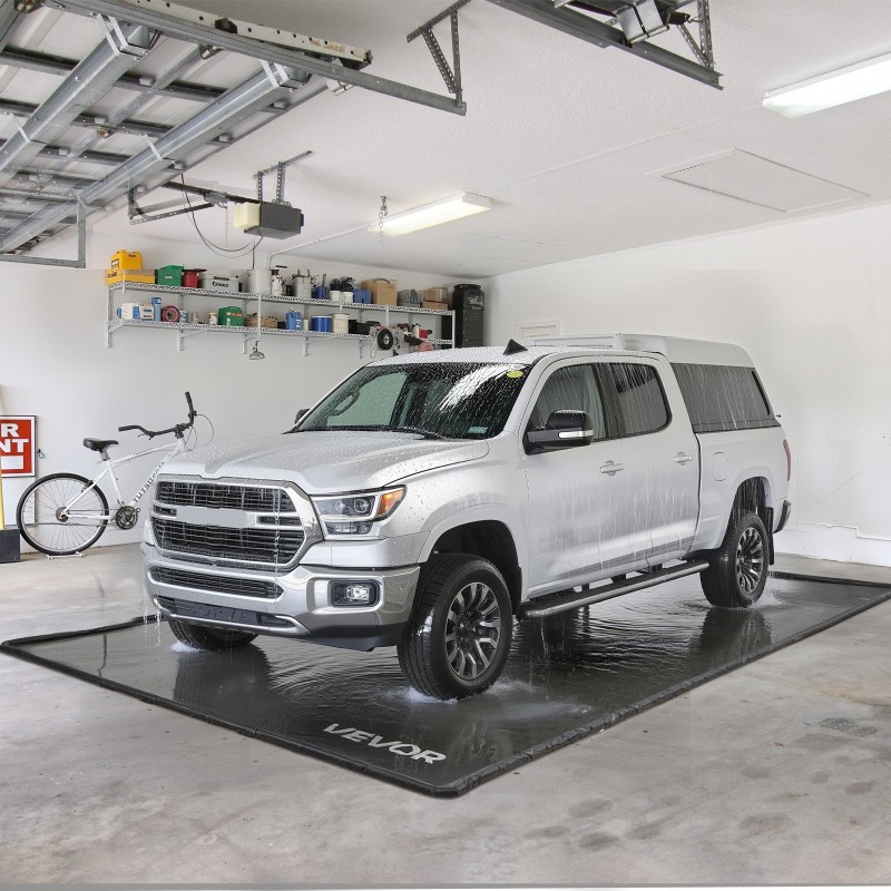 Pysäköintimatto PVC 2,6 x 6,1 m korotetulla reunalla henkilöautoille ja SUV-malleille