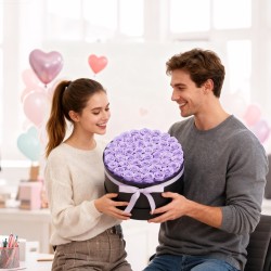 Säilötyt aidot ruusut 50 kpl pehmeän violetti pyöreä lahjarasia