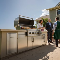 Ruostumattomasta teräksestä valmistettu ulkokeittiön liukuva jäte ja säilytyslaatikko harjatulla pinnalla