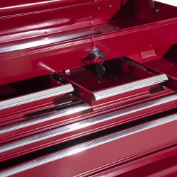 Punainen teräksinen lukittava työkalukaappi ja työkalukärry, 16 laatikkoa, pyörillä