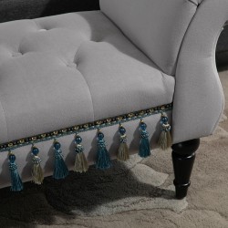 Verhoiltu samettipenkki käsinojilla, puurunko 117 x 40 x 58 cm, vaaleanharmaa