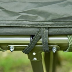 Retkisetti 2 hengelle teltalla, leirisängyllä ja ilmapatjalla, vihreä