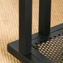 C-muotoinen sivupöytä pyörillä, MDF ja teräs, 51 x 36 x 65 cm, musta / pähkinä