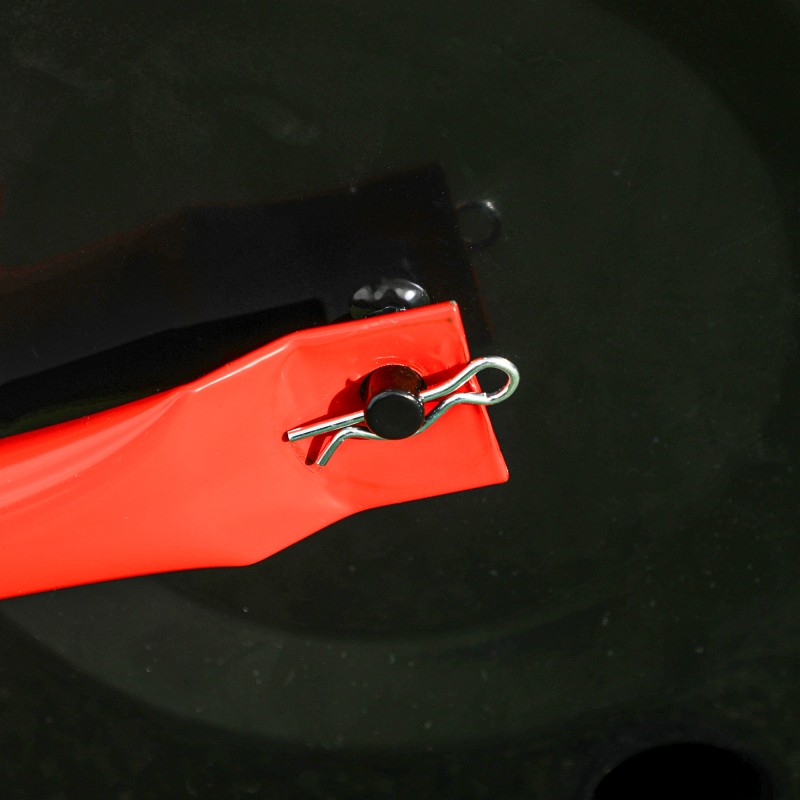 Nurmijyrä puutarhaan, terästä, täytettävä rumpu 38 l, mitat 58 x 32,5 x 113 cm, punainen