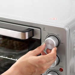 Pöytämallinen miniuuni 32 l 1600 W, 100–230 °C, 3 kypsennystapaa, teräs, hopea