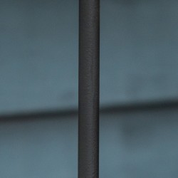 Metallinen kasviteline 3 kpl setti, marmorikuvioitu taso, pinottava, musta–harmaa