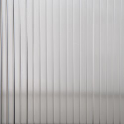 Pieni puinen kasvihuone 3 hyllyllä 70 x 50 x 120 cm harmaa