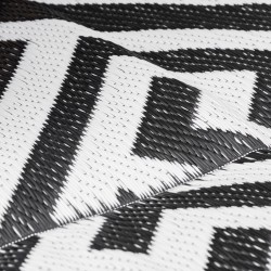 Ulkokäyttöön tarkoitettu matto, kaksipuolinen polypropeeni, 152 x 243 cm, musta/valkoinen