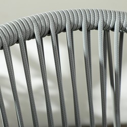 Puutarhakalustesetti ulkokäyttöön, 2 tuolia ja pyöreä pöytä, teräsrunko ja PE-punos, harmaa