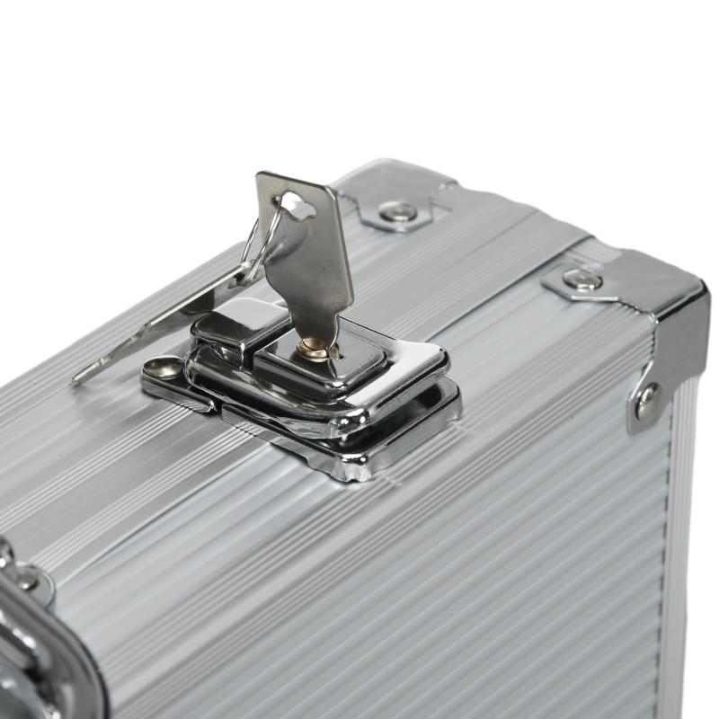 Pokerisetti kotikäyttöön 500 pelimerkillä, pelimatolla ja alumiinisalkulla, hopea