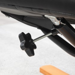 Nojatuoli ja jalkarahi, keinonahkaa, säädettävä selkänoja, keinuntatoiminto, 71 x 84 x 102 cm, musta