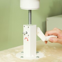 Kissan raapimispuu lattiasta kattoon, säädettävä korkeus 225–275 cm, kermanvalkoinen plüšși