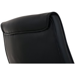 Moderni keinonahkainen keinutuolipari kromijalustalla - 2 kappaletta