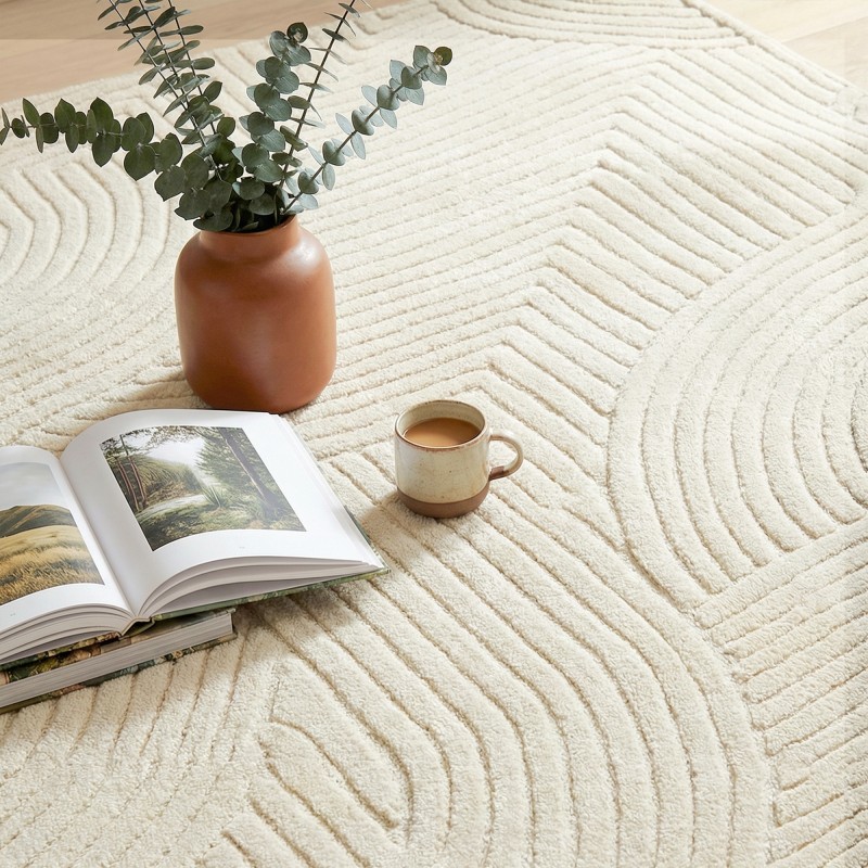 Nukkamatto olohuoneeseen, konekudottu polyesteri 200 x 140 cm, 15 mm, kerma