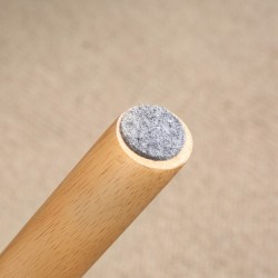 Rahi ja jalkatuki olohuoneeseen, fleecepäällinen, puujalat, 67 x 45 x 38 cm, vaaleanharmaa