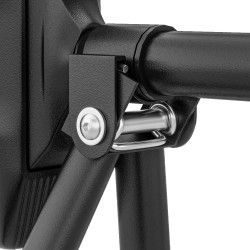 Säädettävä leuanvetotanko oveen 80–110 cm, metallia, kantavuus 225 kg, musta/punainen