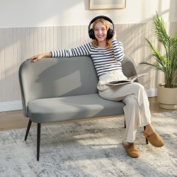 Kahden istuttava sohva olohuoneeseen, metallinen ja puurunko, samettimainen kangas, harmaa