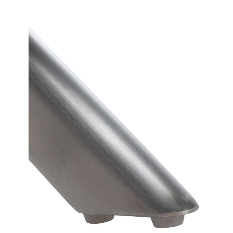 Tyylikäs samettinen ruokailutuoli kääntyvällä istuinosalla ja teräsrungolla