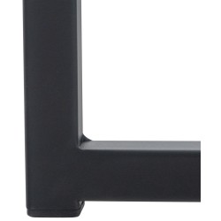 Ylellinen samettinen nojatuoli metallijalustalla - mukava ja tyylikäs