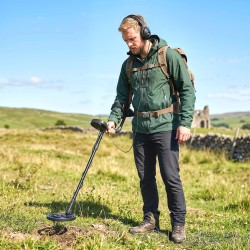 Metallinetsin IP68 vedenpitävä kela, 3 hakutilaa, LCD-näyttö, kuulokkeet ja lapio, musta